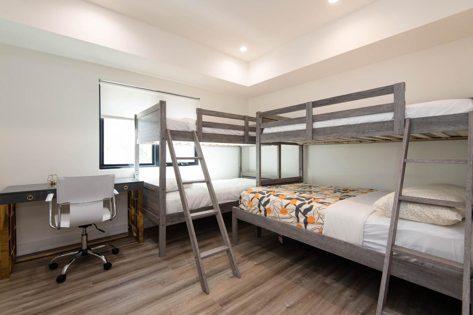 Regency Modern Apartments เกลนเดล ภายนอก รูปภาพ