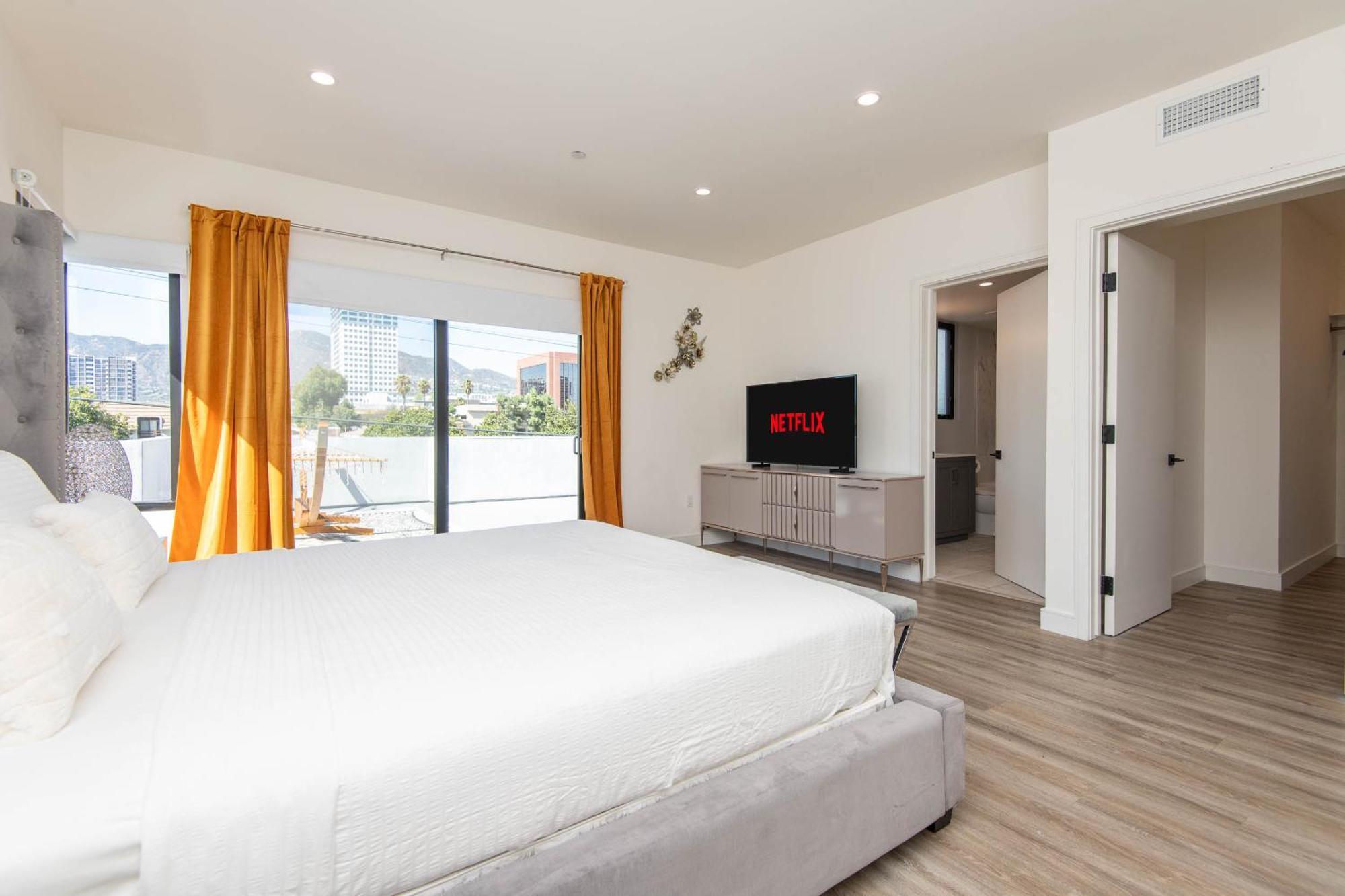 Regency Modern Apartments เกลนเดล ภายนอก รูปภาพ